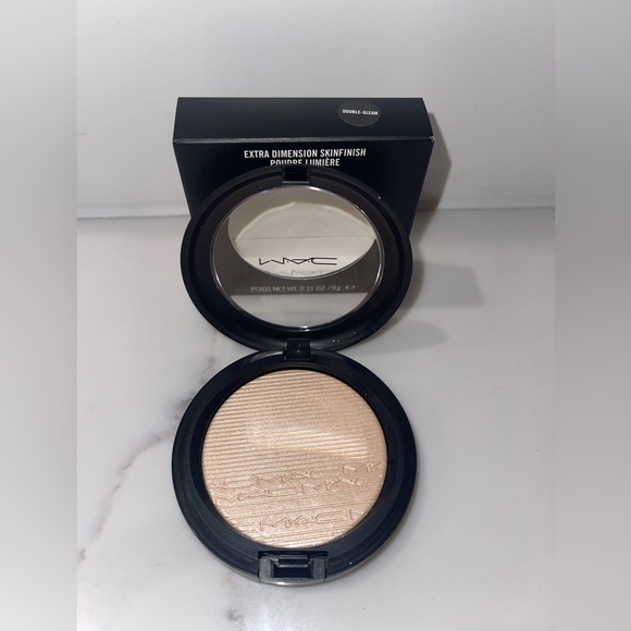 MAC Skinfinish highlighter - Picture 7 of 7